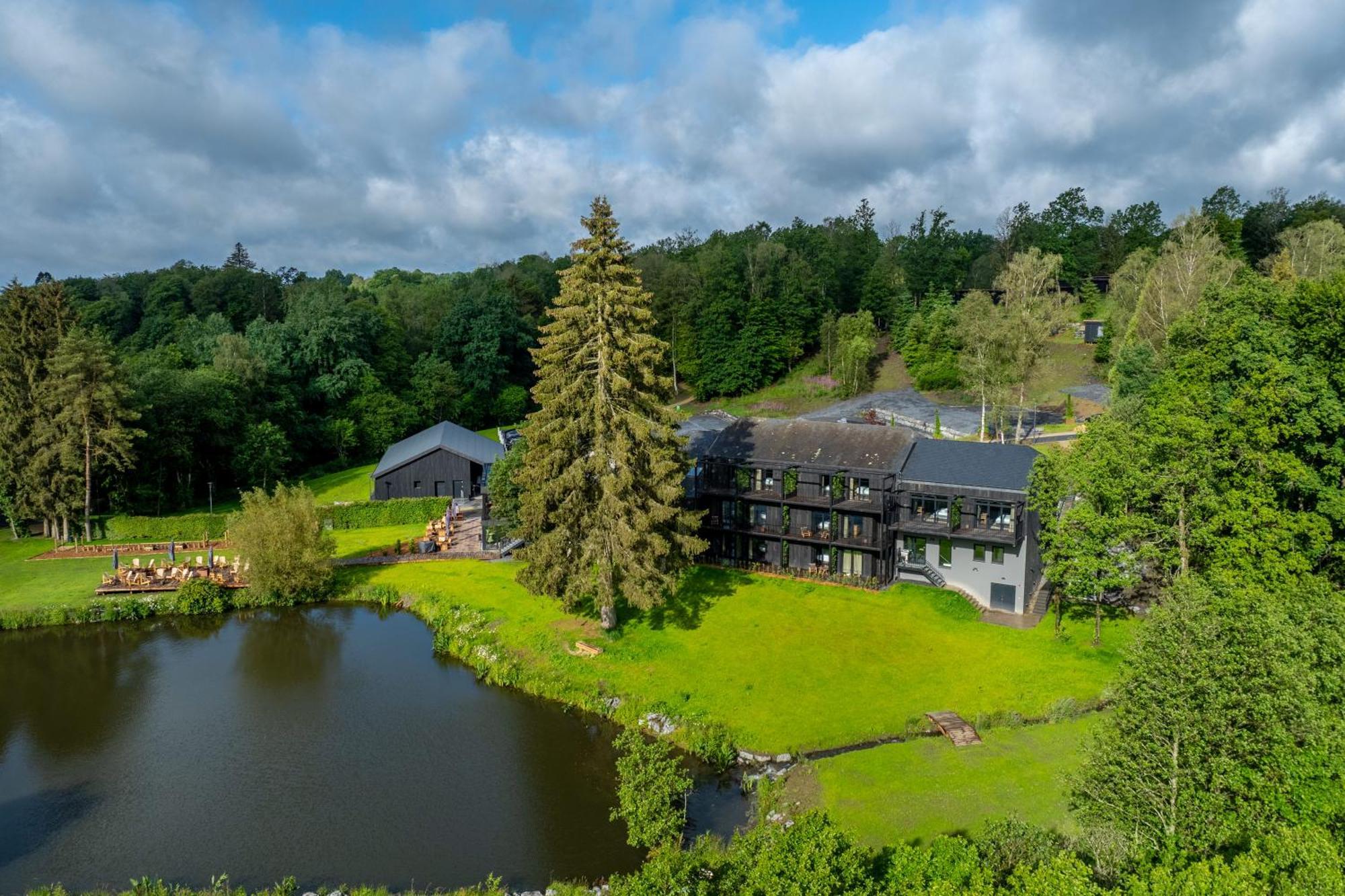 Hillview Resort Grandvoir Neufchâteau Kültér fotó